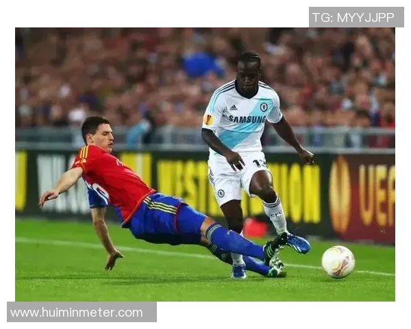 坎塞洛的足球之路:从青训新星到世界级边后卫的成长历程 坎塞洛的足球之路:从青训新星到世界级边后卫的成长历程