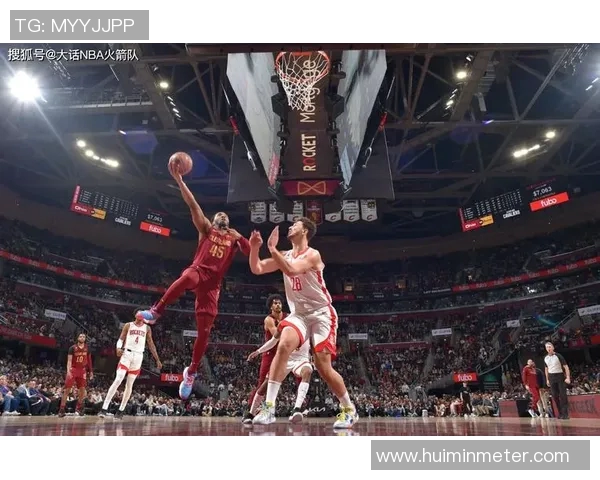 火箭队与雷霆队激战正酣10月29日NBA精彩对决不容错过 火箭队与雷霆队激战正酣10月29日NBA精彩对决不容错过