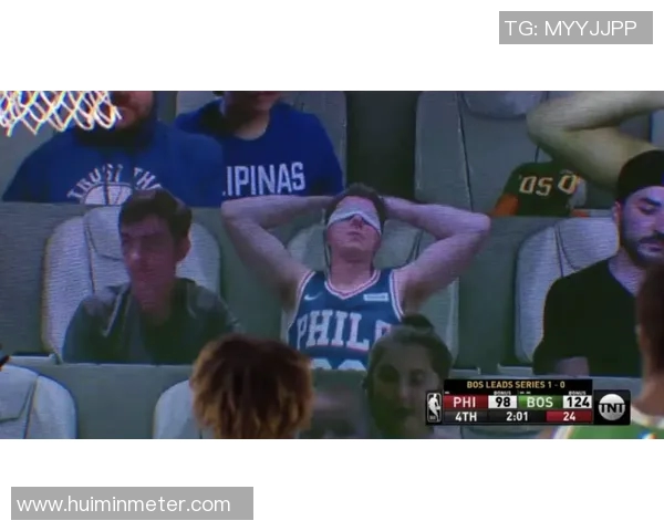 哈维西蒙斯：从天赋少年到足球场上的璀璨明星之路