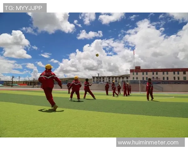 聂荣县第二小学足球比赛精彩直播盛况回顾与精彩瞬间分享